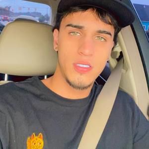 Meet your Posher, Sebastian